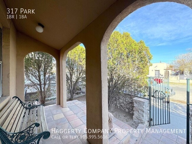 Building Photo - 317 Park-