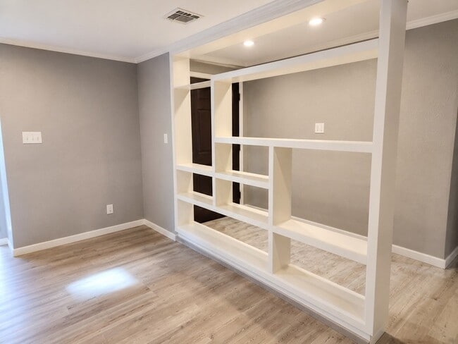 Building Photo - 5114 Enchanted Timbers Dr