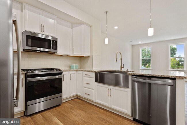 Foto del edificio - 12896 Sunrise Ridge Aly