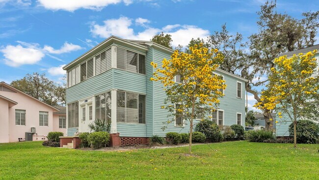 Foto del edificio - 119 Lake Morton Drive