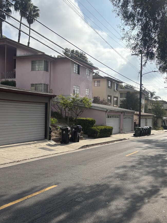 Building Photo - 4101 Don Tomaso Dr