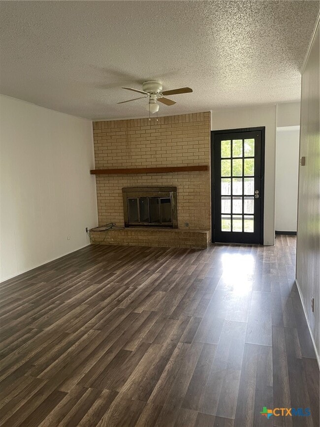 Building Photo - 2015 Greenbrook Pkwy
