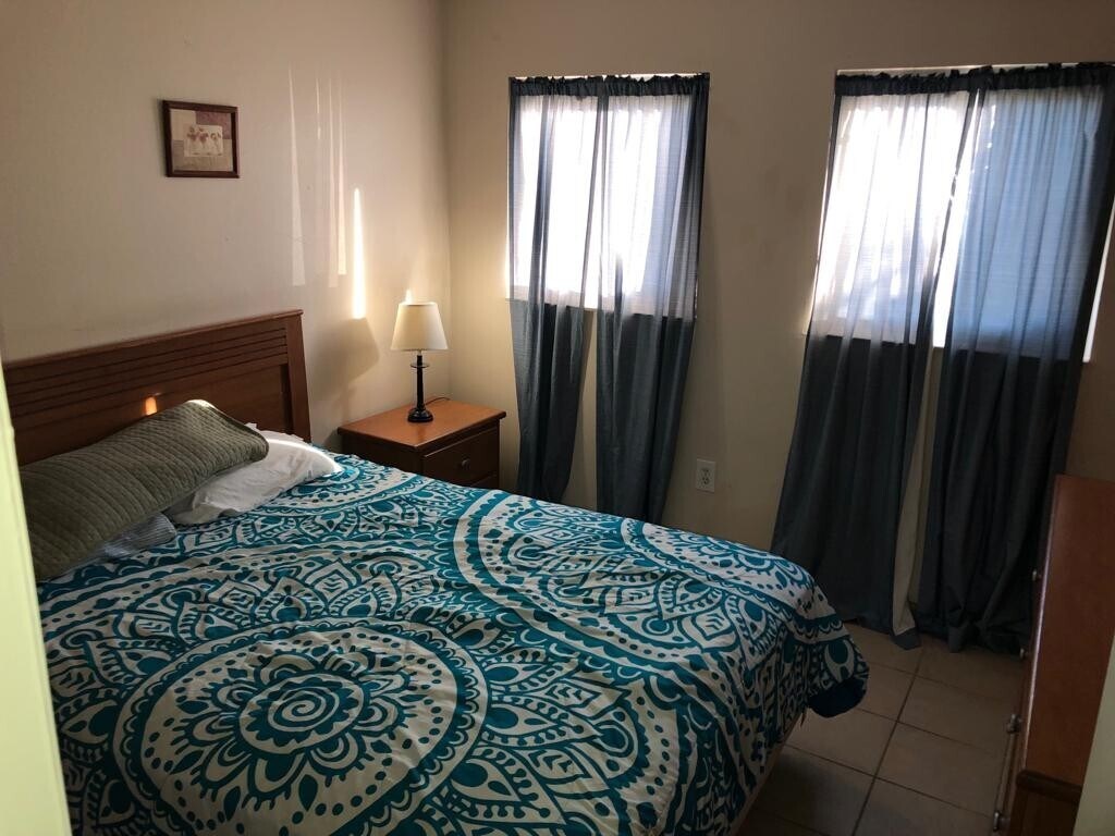 Foto del edificio - 801 Sky Lake Cir