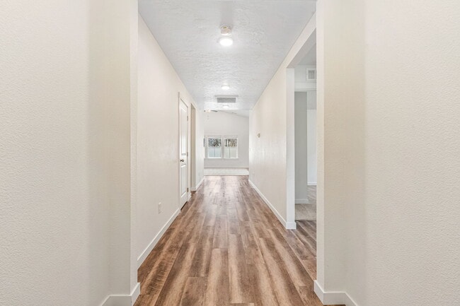 Foto del edificio - 10604 W New Berlin Dr