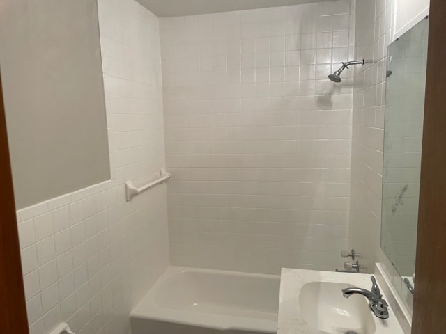 Building Photo - 507 S 7th St