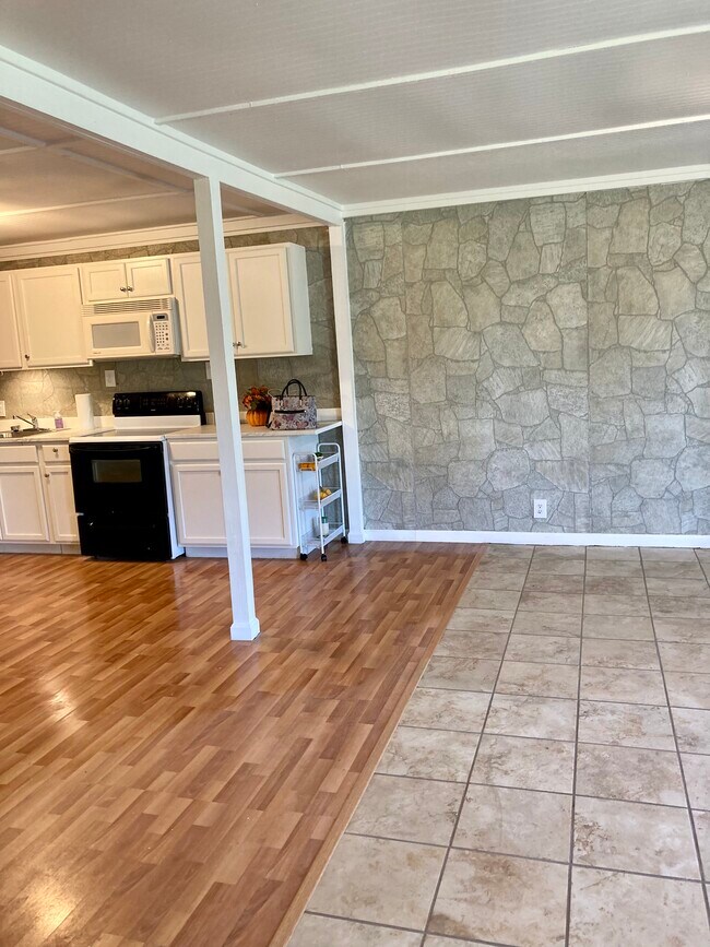 643 Gilbert Rd Unit A, Henagar, AL 35978 Apartments in Henagar, AL