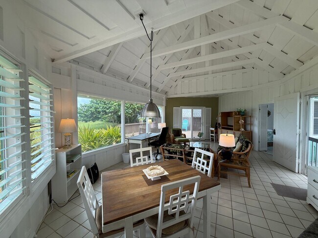 Building Photo - Temporary ocean front rental