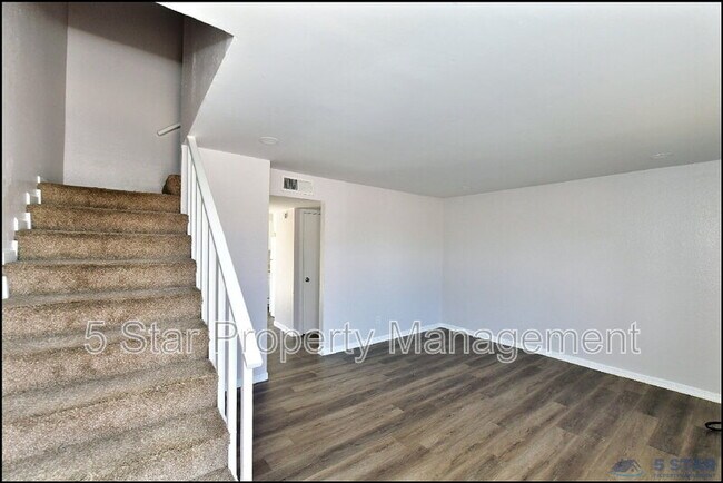 Foto del edificio - 1916 Lee Elder Dr