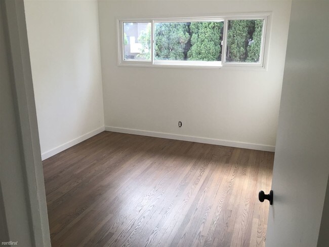 Building Photo - 1 br, 1 bath Apartment - 3466 Glendon Avenue