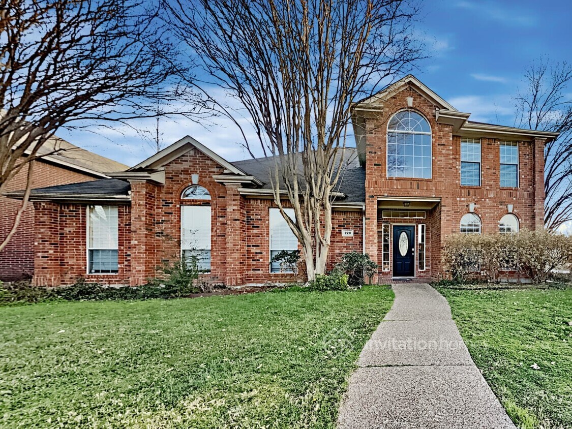 Primary Photo - 720 Hollow Ridge Dr