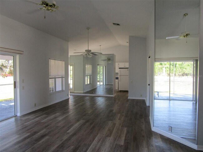 Building Photo - 8826 Kilmer Way