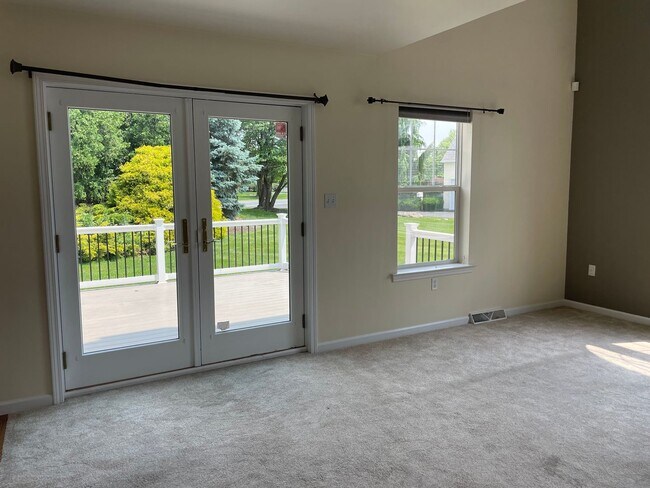 Foto del edificio - Luxury 3 Bedroom, 1.5 Bathroom End of Row ...