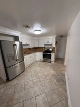 Building Photo - 443 Summer St