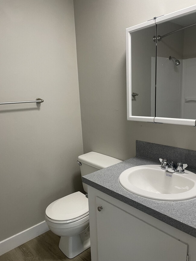 Interior Photo - Sherwood Gardens