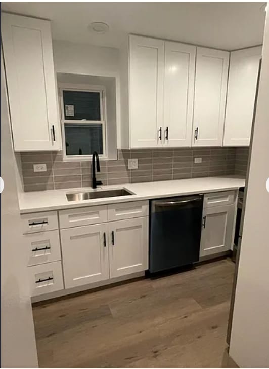 Building Photo - 511 W Barry Ave