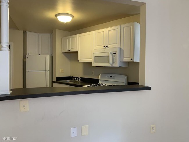 Foto del edificio - 2701 Cortland Pl NW
