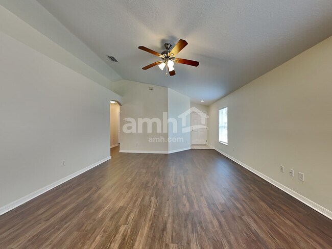 Building Photo - 18534 Kentisbury Ct