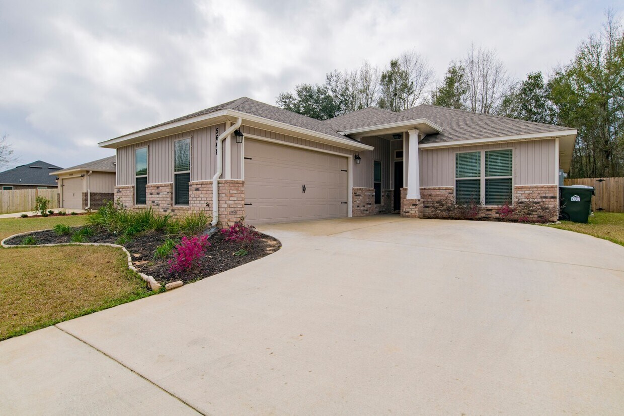 Primary Photo - Beautiful 4 bedroom home in Pace