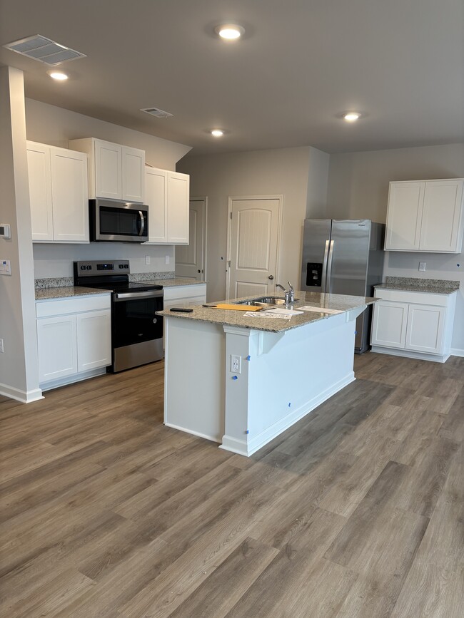 Foto del edificio - 71 Deerberry Dr