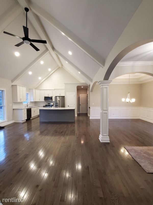 Foto del edificio - 5 br, 3 bath House - 6704 Duroc Ave