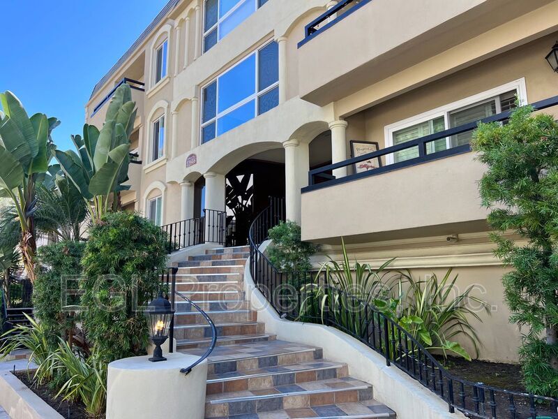 11646 Chenault St Unit 25, Los Angeles, CA 90049 Condo for Rent in