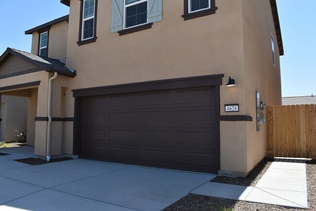 Foto del edificio - 4624 Athena Dr