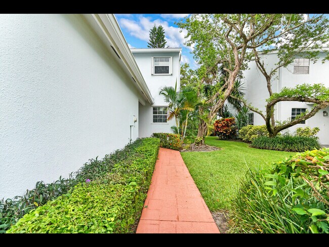 Foto del edificio - 17052 Boca Club Blvd