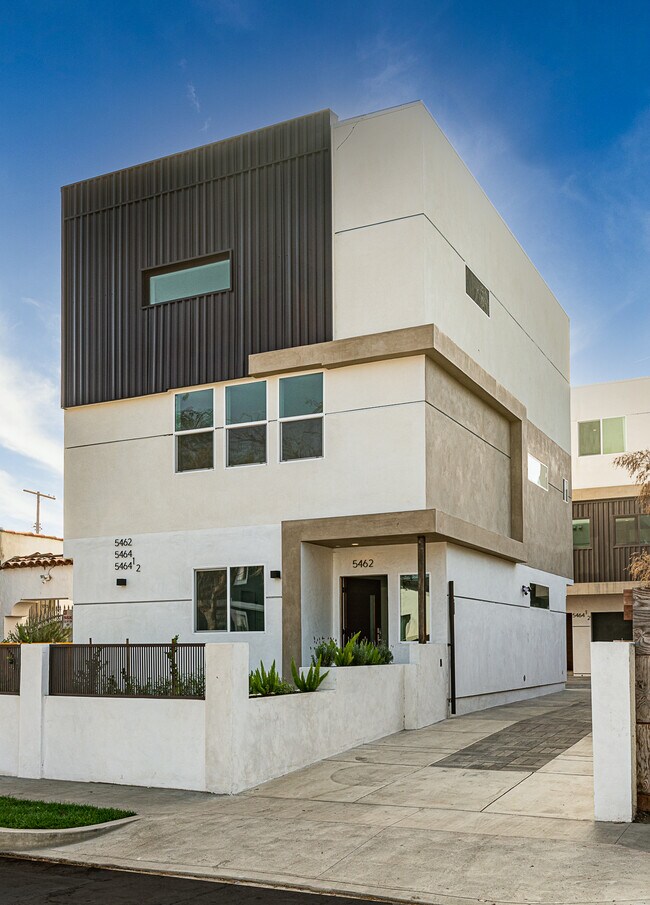 Building Photo - 5462 Geer St