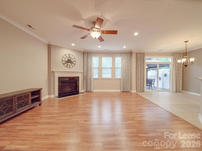 Foto del edificio - 6831 Maricopa Rd