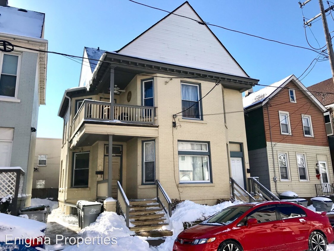 1325 E Albion St, Milwaukee, WI 53202 Condo for Rent in Milwaukee, WI