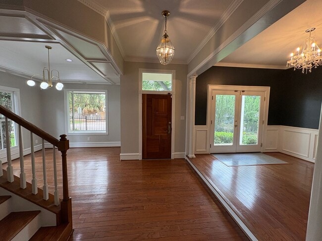 Building Photo - Gorgeous home in Rosedale - Available now!