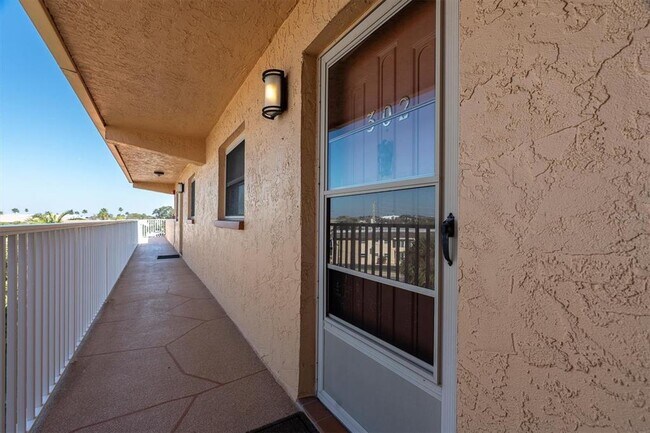 Foto del edificio - 175 116th Ave