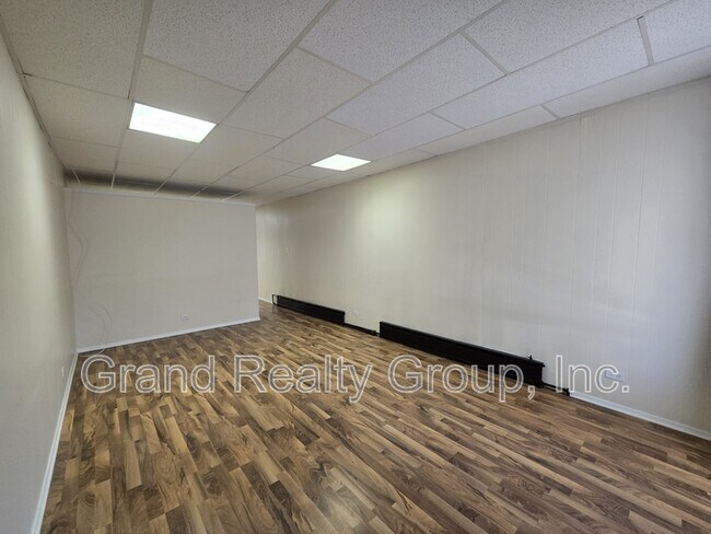 Foto del edificio - 137 Cedar Ave Ave