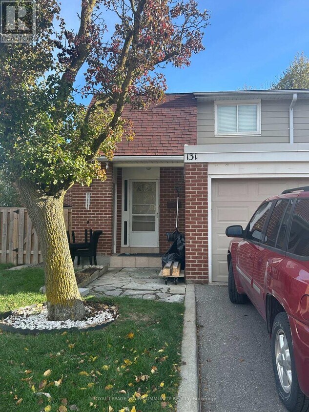 Building Photo - 215 Mississauga Vly Blvd