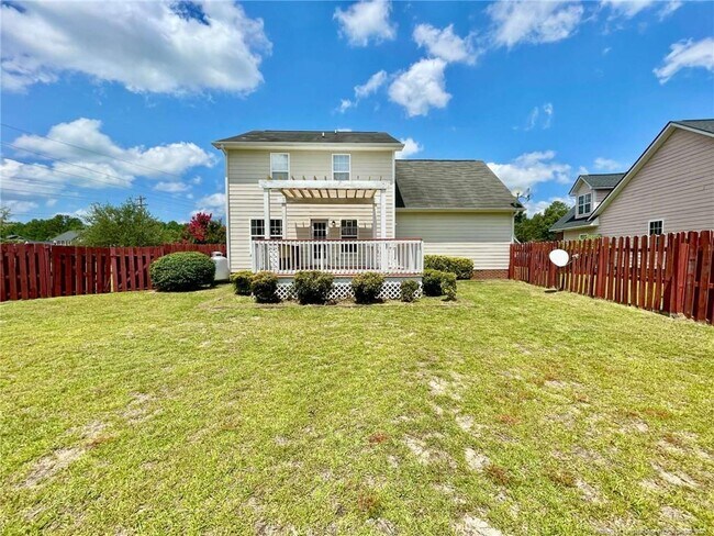 Foto del edificio - 4113 Redspire Ln