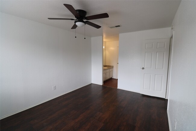 Building Photo - 12659 Ashford Meadow Dr