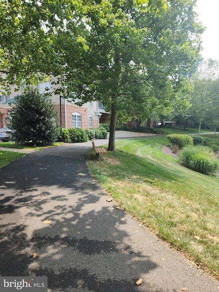 Foto del edificio - 12170 Abington Hall Pl