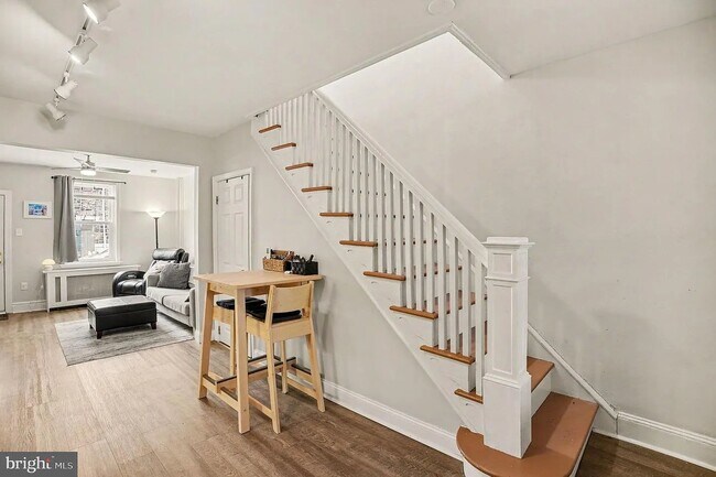 Foto del edificio - 115 Hermit St