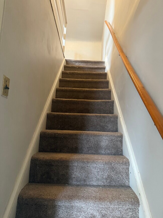 Foto del edificio - 139 Yost Ave