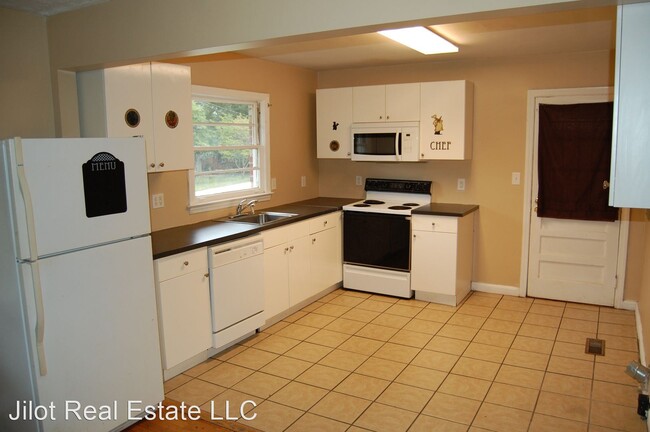 Building Photo - 2 br, 1 bath House - 1969 Laurel Lane