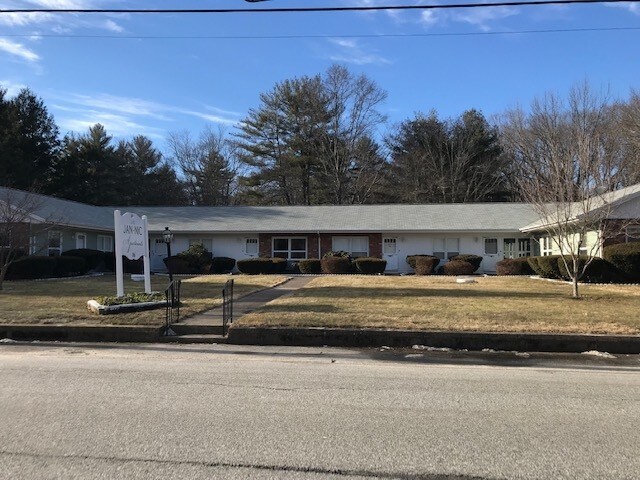 Primary Photo - 16 Hope Ave