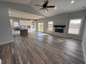 Building Photo - 824 Otter Creek Rd