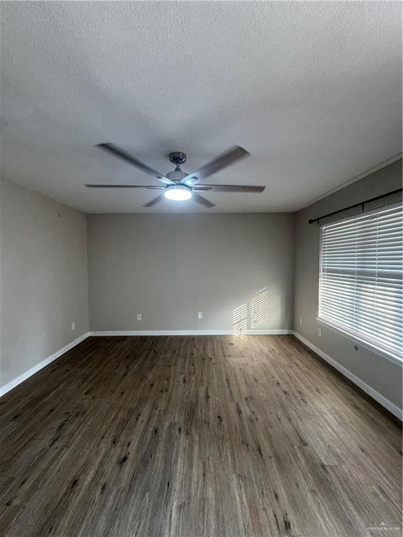 Foto del edificio - 12 South Dr