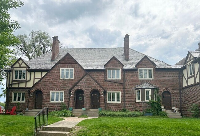 Building Photo - 2084 Coventry Rd