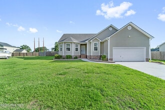 Building Photo - 103 Sagefield Dr