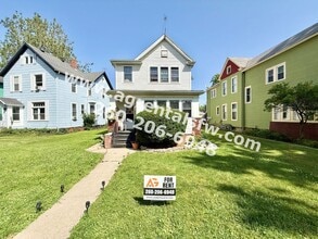 Building Photo - 811 Columbia Ave