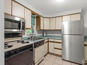 Building Photo - 517 Maytide St