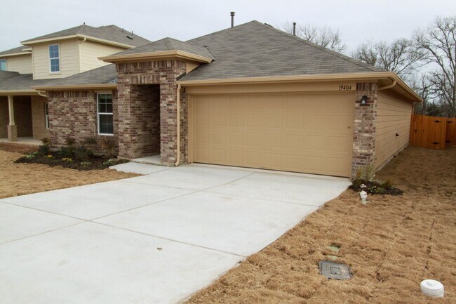 Building Photo - Charming 3-bedroom, 2-bath home in Briarcreek