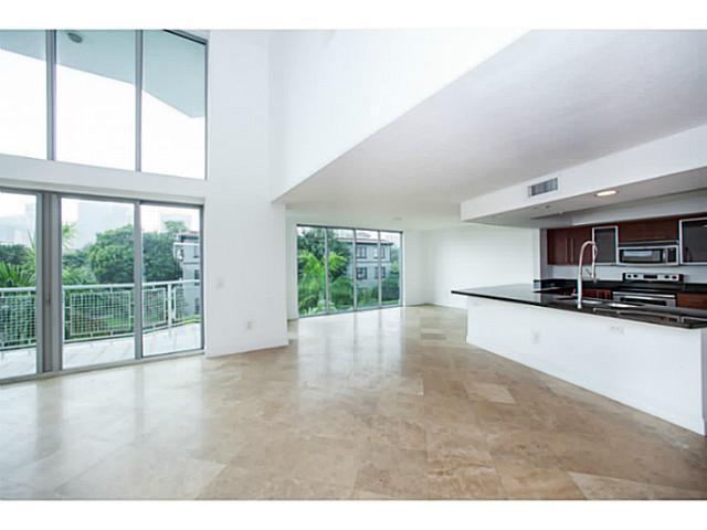 Foto del edificio - 900 SE 2nd St