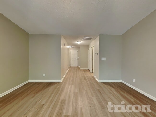 Building Photo - 479 Brighton Woods Dr